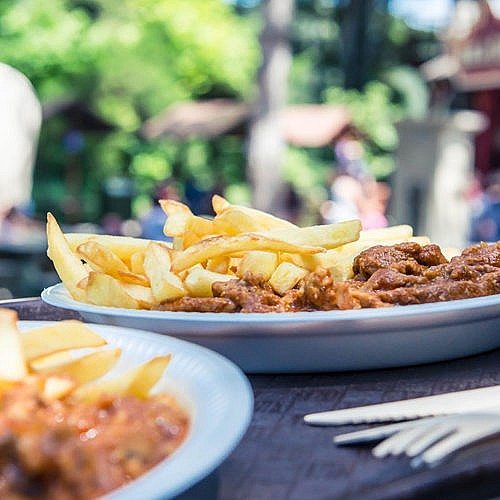 Assiette frites viandes